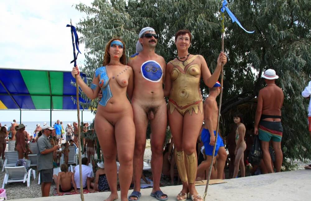 Three Painted Girl Poses pics - nudism in the world