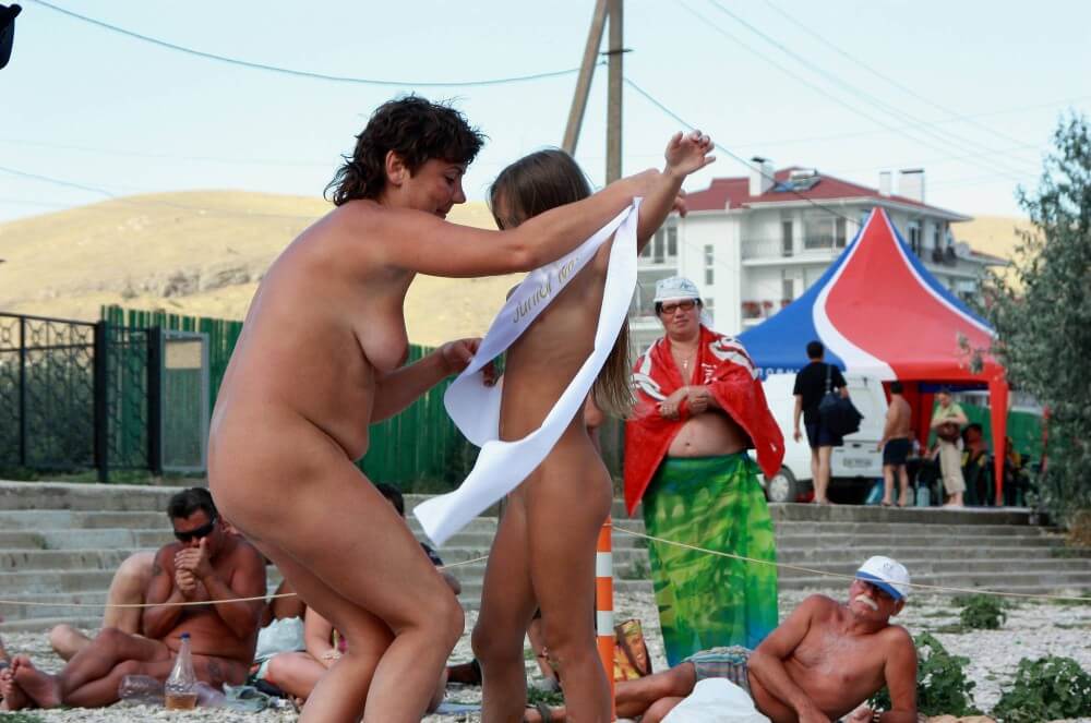 Presenting Mini Awards photos - nudism in the world