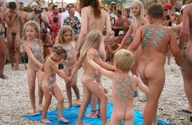 Large photo gallery nudism - nudism in the world