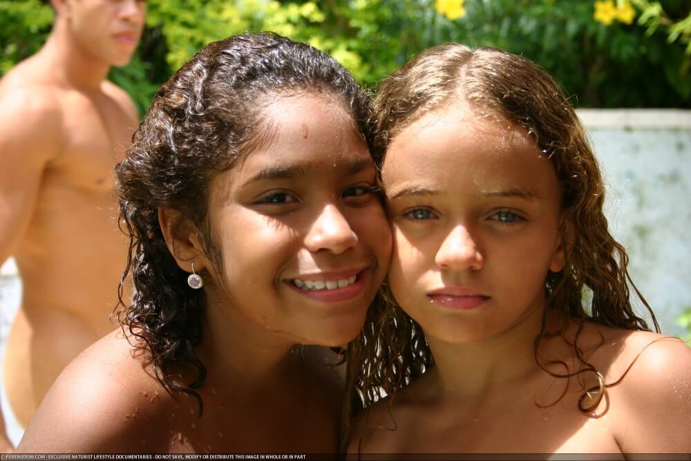 Tropical Naturism gallery - nudism in the world