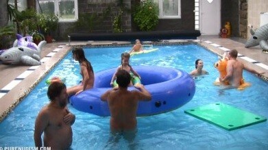 Piano pool and tennis Full HD - nudism in the world