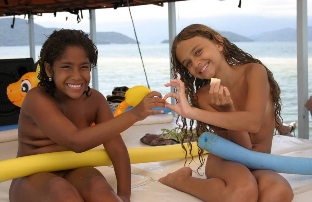 Brazilian Boating Girlfriend pics - nudism in the world