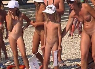Naturist Royal Family Show video - nudism in the world