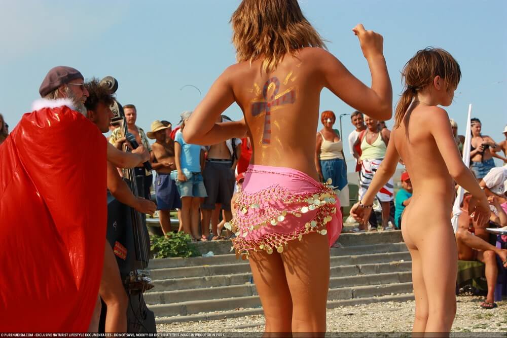 Colorful Carnival Dancing photos - nudism in the world